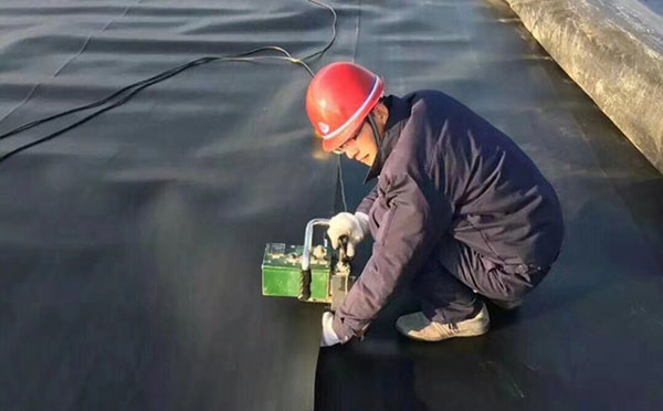 探花在线播放焊接現場